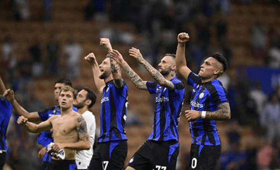 西甲半场：格德斯建功，久保建英失良机，皇家社会1-0赫罗纳（西甲上半场战报：格德斯破门，久保建英失机，皇家社会暂以1-0领先赫罗纳）