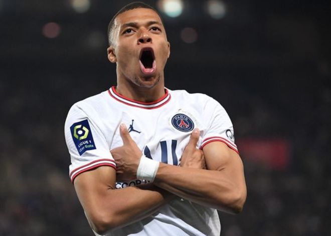 里夫斯14分7助攻＆艾顿10分，湖人半场轰出67分