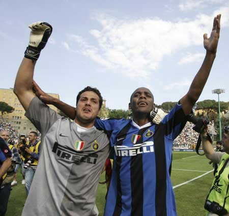 里贝里：我当时扇了卡瓦哈尔一耳光，佩佩简直想“杀”了我（里贝里回忆：掌掴卡瓦哈尔后，佩佩气得差点想“杀”我）