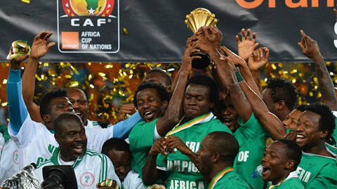 火箭大胜太阳，杜兰特28分8助、阿门31分、谢泼德状态不佳！（火箭轻取太阳：杜兰特28分8助，阿门轰31分，谢泼德表现低迷）