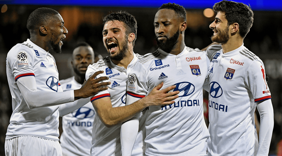 普利希奇：两天前我像死在床上了一样，很高兴来到了这里（普利希奇：两天前我还病得躺在床上，如今来到这里让我无比开心）