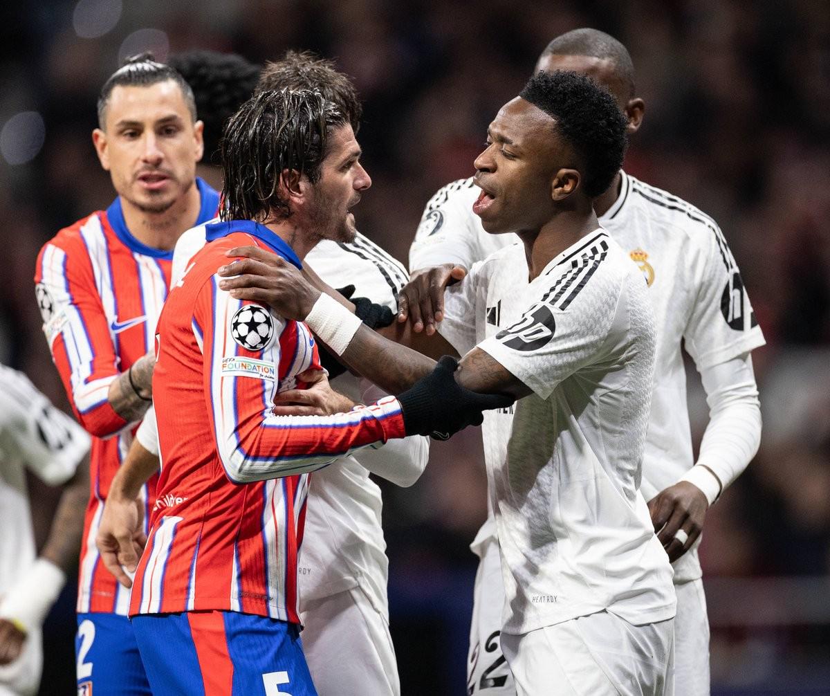 ESPN：邓弗里斯因伤缺席荷兰与波兰的世预赛（ESPN：邓弗里斯伤停，将缺席荷兰对波兰的世预赛）