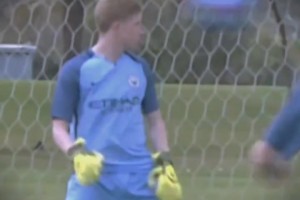 太阳报：为保国家队进球纪录，埃托奥阻止阿布巴卡尔参加非洲杯（太阳报：为保国家队射手纪录，埃托奥阻拦阿布巴卡尔征战非洲杯）