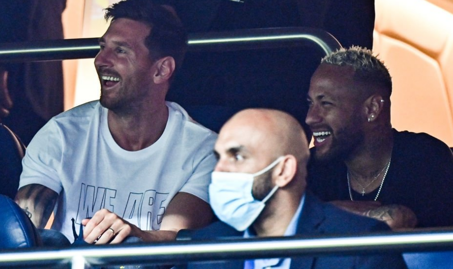 跟队：曼联认为仍具备竞争力签塞门约，球员对加盟持开放态度（队记：曼联自信仍具竞争力引进塞门约，球员对加盟持开放态度）