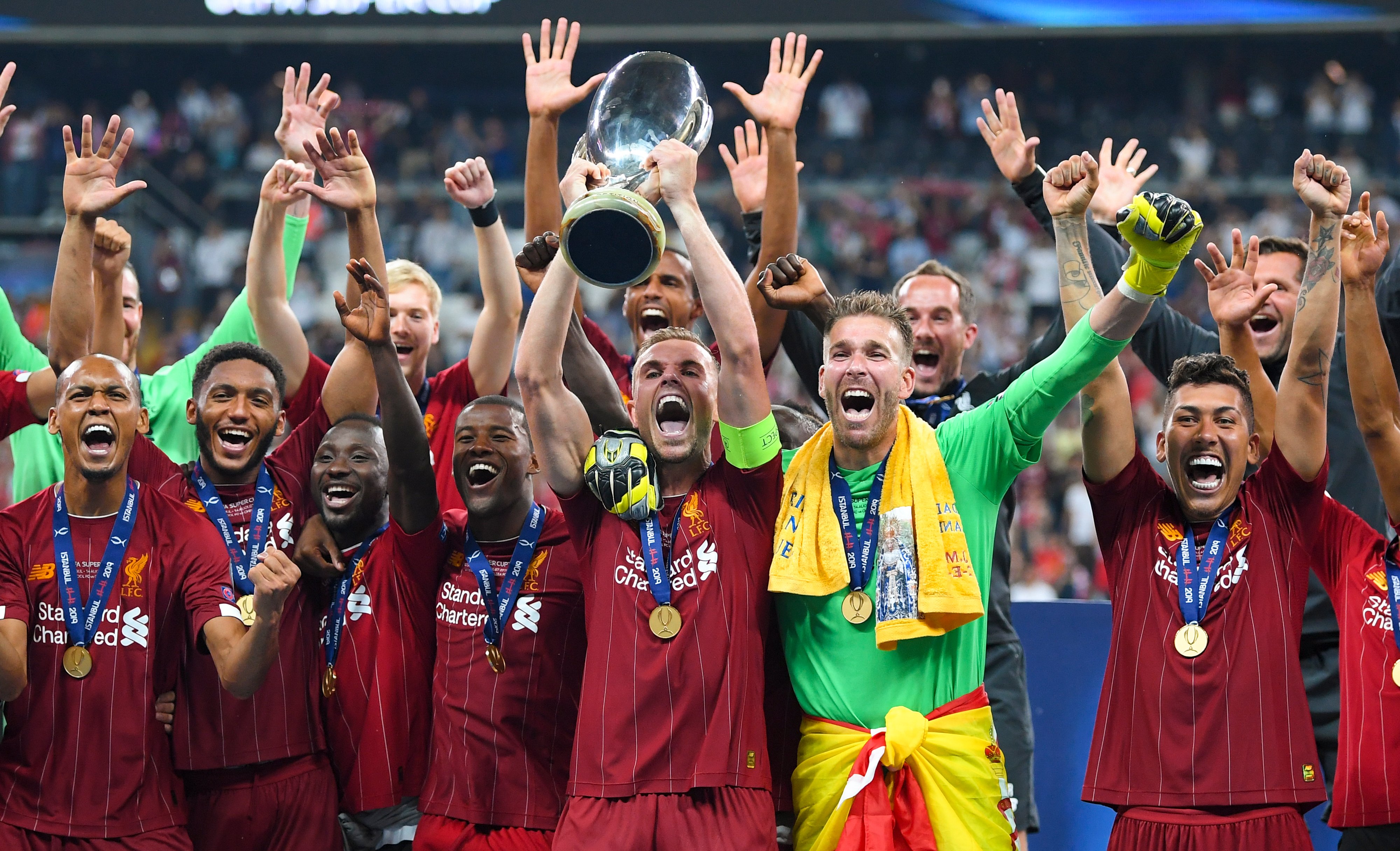 布冯：皮奥是今年意大利足球的亮点，他的特点有点像托尼（布冯称皮奥为今年意大利足坛亮点，风格略似托尼）