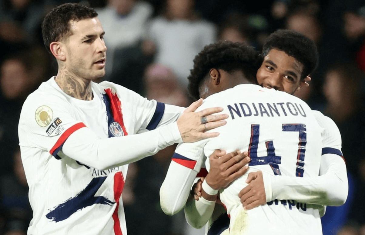 毫无竞争力，阿贾克斯本赛季欧冠5战全败仅进1球净负15球垫底（阿贾克斯欧冠惨淡：本季5战皆负仅入1球，净负15球小组垫底）